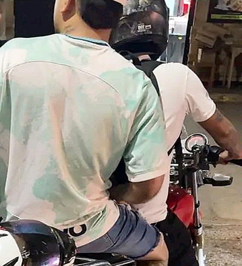 ¡REPORTAN A DOS MOTO-RATONES ROBANDO CASCOS!