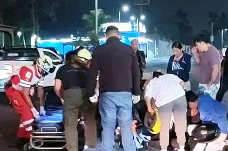 ¡NOVIOS EN MOTOCICLETA ATROPELLADOS POR CAFRE!