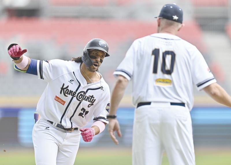 ¡UNA HISTORIA LLAMADA BÉISBOL! | COUGARS CAMPEÓN - La noche se pintó de sorpresa y contundencia cuando los Kane County Cougars le arrebataron el sueño a los Diablos Rojos del México con un rally demoledor de seis carreras en la sexta…