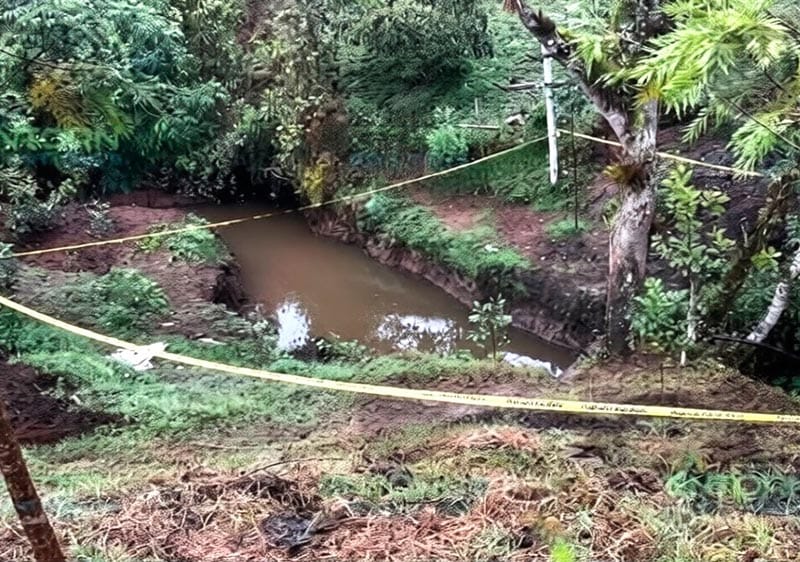 ¡APARECE CUERPO FLOTANDO EN ARROYO DE HUATUSCO!