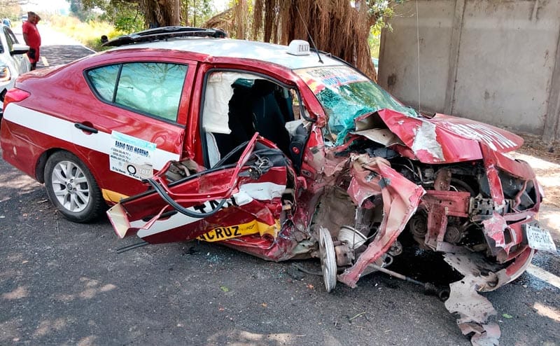 ¡MUERE PASAJERA EN MORTAL ENCONTRONAZO!