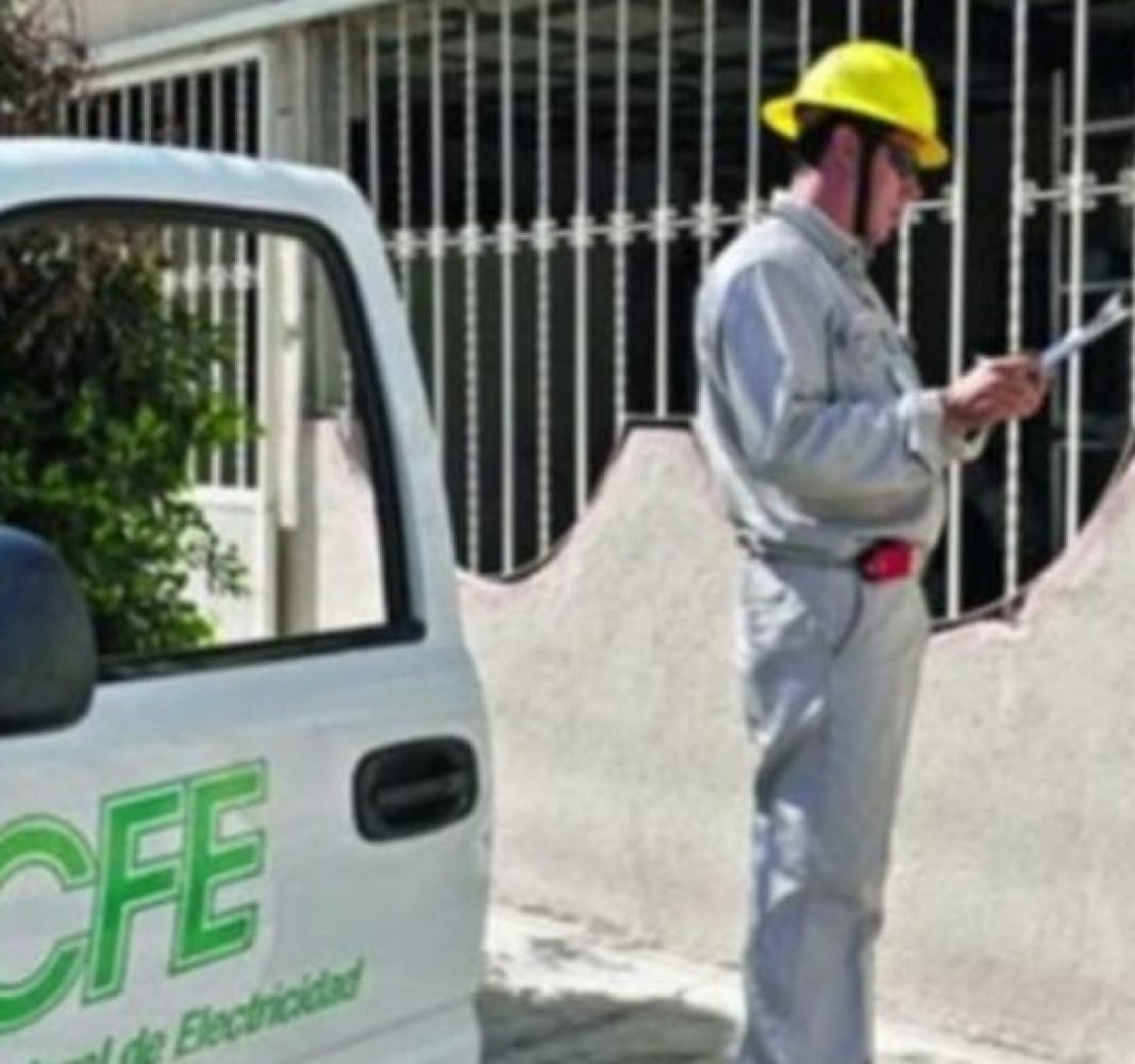 ¡DEUDORA DE CFE AMENAZÓ DE MUERTE A SU ABOGADO!