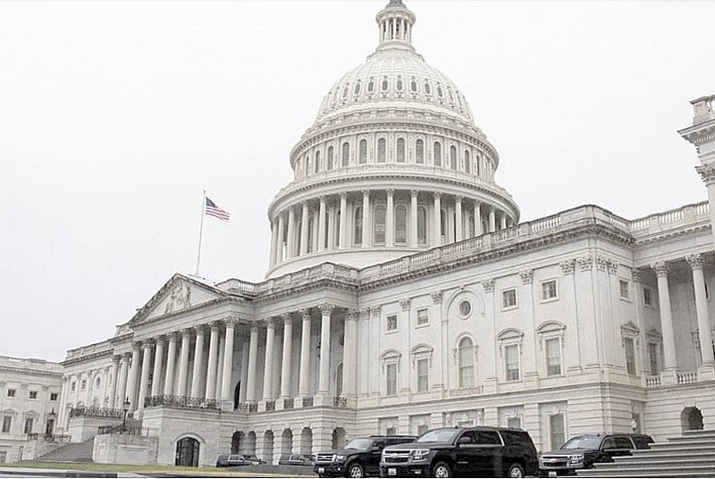 ¡SENADO DE EUA RECHAZA FINANCIACIÓN DEL DEPARTAMENTO DE SEGURIDAD!