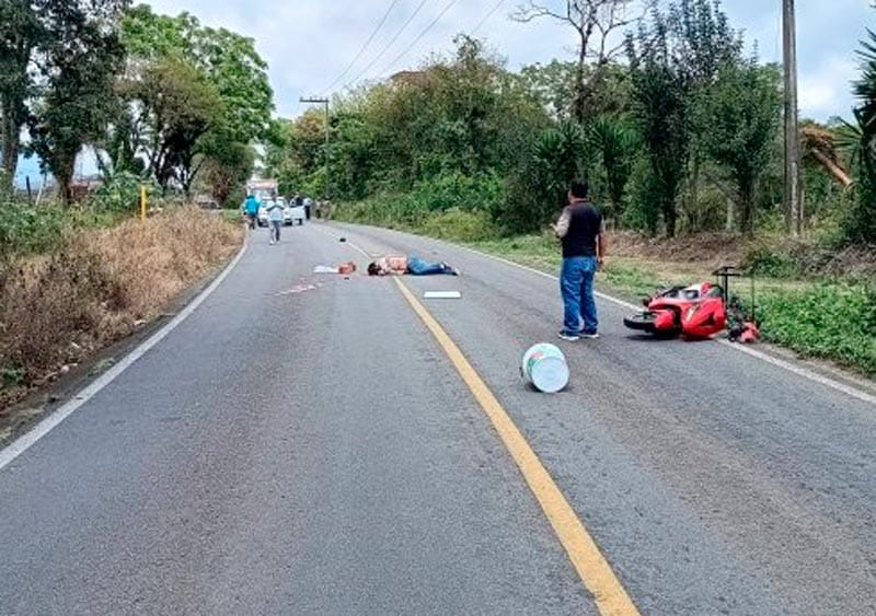¡VENDEDOR DE HELADOS SE MATÓ EN MOTOCICLETAZO!