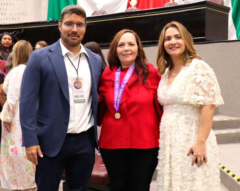 ¡ANA MARÍA AUTRÁN, PREMIO  MUJER VERACRUZANA 2026!