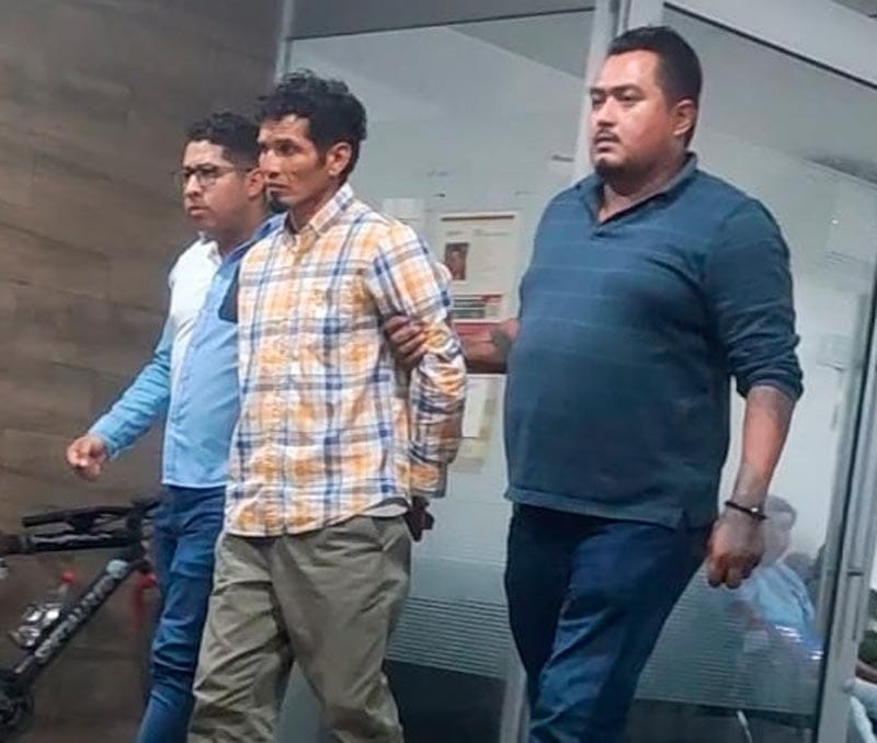 ¡CAPTURAN A TAXISTA QUE PARTICIPÓ EN UN SECUESTRO LIGADO CON EL EXDIRIGENTE DEL PRD TOÑO ARGUDÍN!