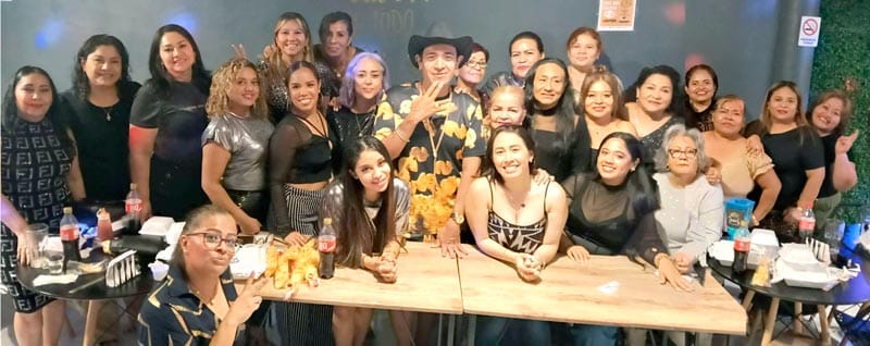 RAYMUNDO VÁZQUEZ CELEBRA 40 AÑOS DE VIDA