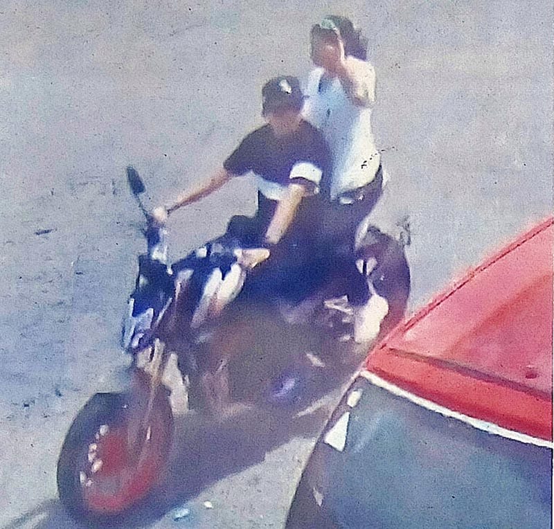 ¡PAREJITA DE TATUADOS ASALTAN TIENDAS YEPAS Y OXXOS!