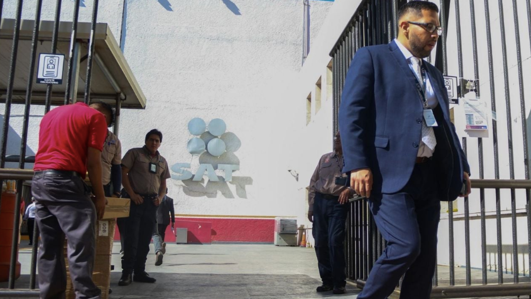 ¡ESTO DICE EL SAT SOBRE VISITAS “SORPRESA” A DOMICILIO Y BLOQUEOS DE CUENTAS!