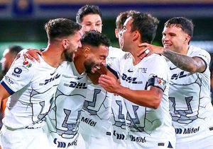 ¡SE DESQUITA PUMAS CON LOS GALLOS BLANCOS!