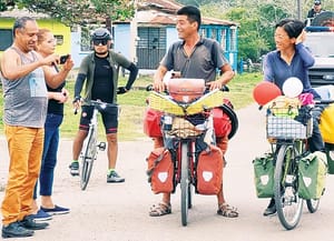 ¡CICLOVIAJEROS JAPONESES SALEN A LA PATAGONIA!