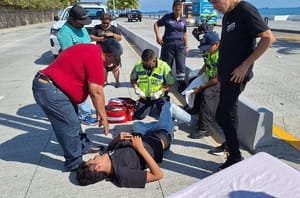 ¡MOTOCICLISTA TERMINA FRACTURADO EN COSTA DE ORO!