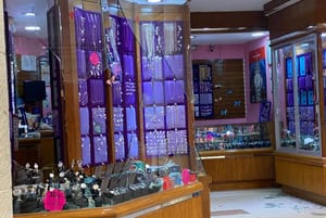 ¡ASALTAN UNA JOYERÍA Y EN OPERATIVO RELÁMPAGO ATRAPAN A UNOS Y ESCAPAN OTROS...!