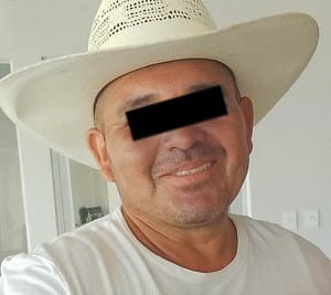 ¡REFUGIO LE DA UNA GOLPIZA A SU EX ESPOSA Y LE QUITA A SU BEBÉ!