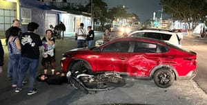 ¡MOTOCICLISTA SALE VOLANDO EN EL FLORESTA!