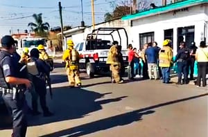 ¡CHISPAS DE SOLDADURA PROVOCAN INCENDIO DE VIVIENDA EN FORTÍN!