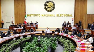 ¡HAY “PISO PAREJO”! -*Habla la árbitra del INE; les va aplicar la Ley  *No se pasen, se las va a aplicar