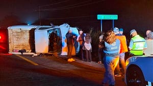 ¡ENCONTRONAZO EN PASO SAN JUAN! -*CHOCA AUTO VS CAMIONETA