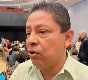 ¡FIRMARON EN LO OSCURITO! -*Acusa a Cui y líder mayoritario