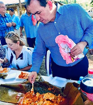 ¡SE COME UN “TAMAL”! - |*A Manga Remangada