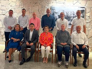 ¡CUMBRE DE CÓNSULES!