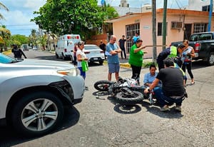 ¡VUELA DE LA MOTO! - COCHE VS. MOTO...! - EN EL VIRGINIA