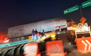 ¡PERDIÓ LA VIDA EN EL INSTANTE QUE CHOCÓ CON EL CAMIÓN! - Sobre la Carretera Federal Tinaja-Cd. Alemán