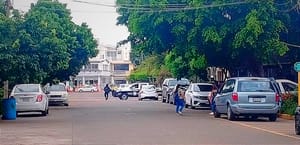 ¡CON TIROS LE ROBAN LA CAMIONETA! - ASEGURAN UNO DE LOS COCHES USADOS PARA EL ROBO