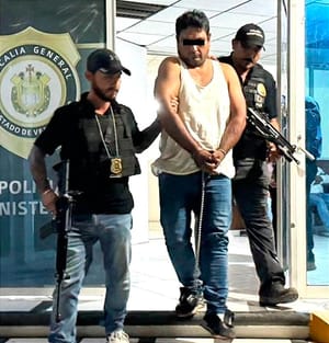 ¡CAEN LOS ASESINOS DE “EL TETERETE”! - EL CUÑADO LO APUÑALO Y LA ESPOSA DE LA VICTIMA LIMPIÓ LA ESCENA DEL CRIMEN