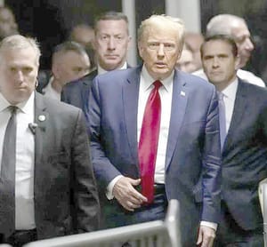 RECHAZAN QUITAR CARGOS CONTRA TRUMP POR DOCUMENTOS SECRETOS!