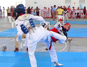 ¡RAQUETA Y TAEKWONDO A LEYES DE REFORMA, CANOTAJE A TUXPAN!