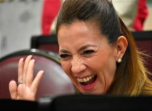 ¡AMÉRICO LE GANA POR DEFAULT A ANA MIRIAM! - *La morenista no quiso debatir en ejercicio promovido por el INE