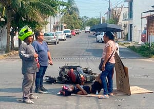 ¡TRANCAZO DE TAXI Y “JINETE DE ACERO”!