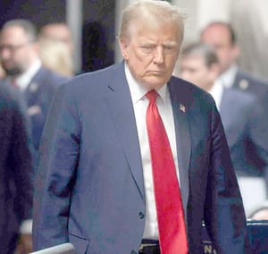 ¡DONALD TRUMP REGRESA A LA CORTE PARA JUICIO POR PAGOS PARA OCULTAR  INFORMACIÓN CONFIDENCIAL!