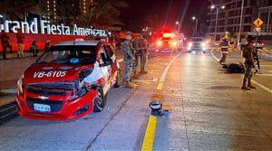 ¡SE IMPACTAN CONTRA EL TAXI! - EN EL BOULEVARD ÁVILA CAMACHO