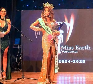 ¡BOQUEÑA GANA EL MISS EARTH! - *GÉNESIS VERA ES LA NUEVA REINA