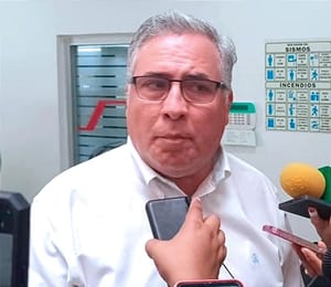 ¡TRUENAN CONSTRUCTORES! - *Acusan de todo, constructoras fantasmas, sin licitación, marca patito, todos los vicios habidos y por haber