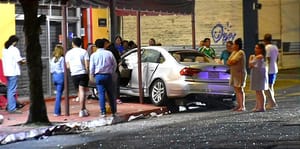 ¡APARATOSO CHOQUE EN LA FLORES MAGÓN!