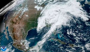 ¡LLEGÓ PUNTUAL EL "NORTE", TIRA MANGOS! - * SE REACTIVA ESTA TARDE CON RACHAS DE 55 KPH