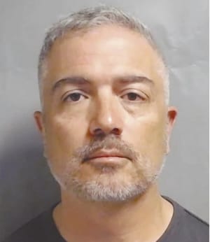 ¡SENTENCIAN A PRISIÓN A VETERANO DE LA DEA POR SOBORNAR A EX COLEGA PARA FILTRAR INFORMACIÓN!