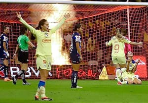 ¡AMÉRICA FEMENIL SACA MÍNIMA VENTAJA ANTE RAYADAS EN LA FINAL!