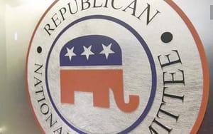 ¡EVACÚAN SEDE DEL COMITÉ NACIONAL REPUBLICANO!