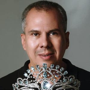 ¡SÚPER CORONA! - *Estará a Cargo del Mejor Diseñador del Mundo Ricardo Patraca, el de las Miss Universo