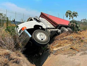 ¡SE SALE DEL KM 13.5! - *EVITANDO EL CHOQUE CON OTRO OTRO TRÁILER