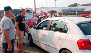 ¡BLOQUEAN EL BULEVAR RAFAEL CUERVO!