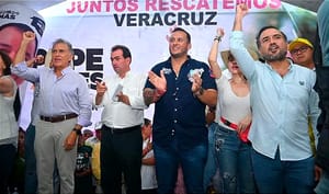 ¡YUNES IRÁ CON PEPE A QUITAR LAS CADENAS QUE CIERRAN EL PALACIO!
