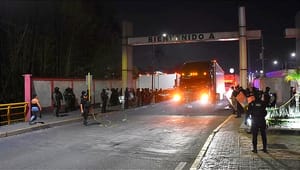 ¡MACANAZOS! - *Pedían al gobierno un helicóptero para sofocar el incendio en el cerro “El Chimene”