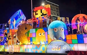 ¡100 AÑOTES! - QUE DESFILÓN...