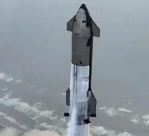 ¡COHETE STARSHIP DE SPACEX LOGRA CON ÉXITO SU REGRESO AL ESPACIO!