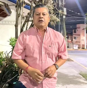 ¡FUERA MANOS! - *Con Policías, Quieren Amedrentar a la Oposición